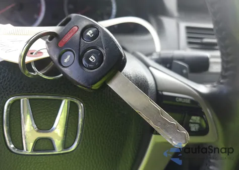 2012 Honda Accord 3.5 Ex-L из США, поврежденный, VIN 1HGCS2B85CA003708